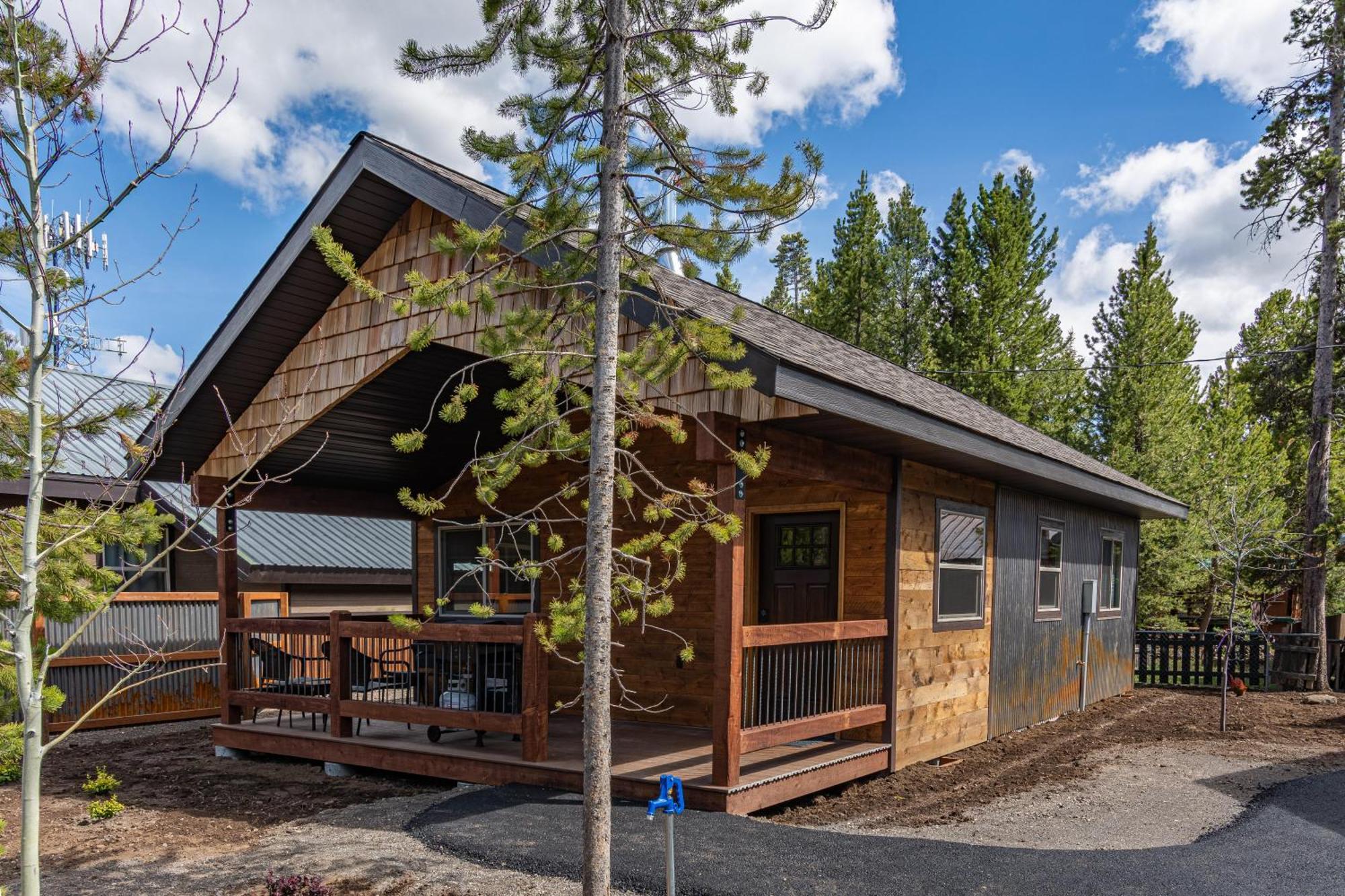 Whiskey Springs Cabin ウェスト・イエローストーン エクステリア 写真
